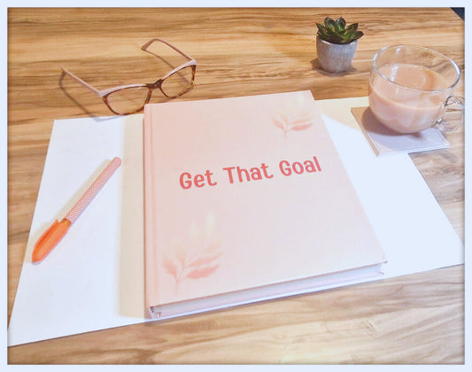 The Ultimate Goal Planner: Achieve Success and Boost Productivity with Daily Reviews, Affirmations, and Gratitude Sections